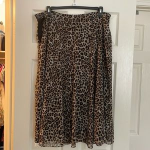 Chicos Pleated Leopard Print Skirt